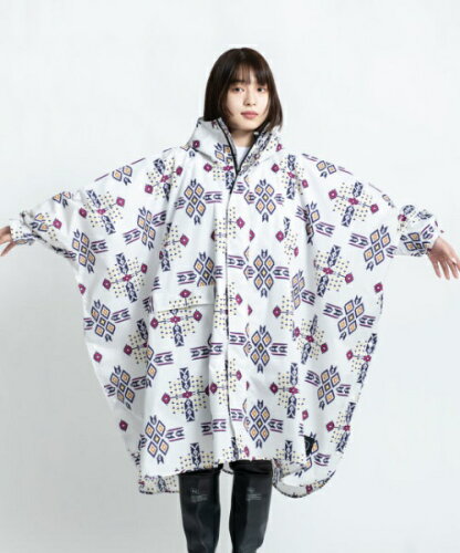 JAN 4537988213246 ワールドパーティー｜WPC. ニュースタンダード レインポンチョ KiU NEW STANDARD RAIN PONCHO フリーサイズ/モザイクオルテガ K163-207 株式会社ワールドパーティー スポーツ・アウトドア 画像