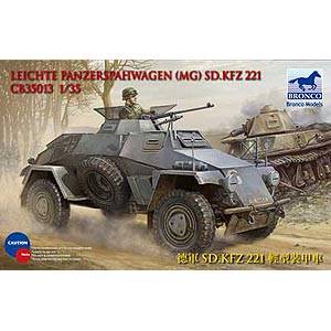 JAN 4544032653064 ブロンコ 1/35 独・Sd.kfz221軽偵察装甲車4×4機銃搭載型 プラモデル 有限会社バウマン ホビー 画像