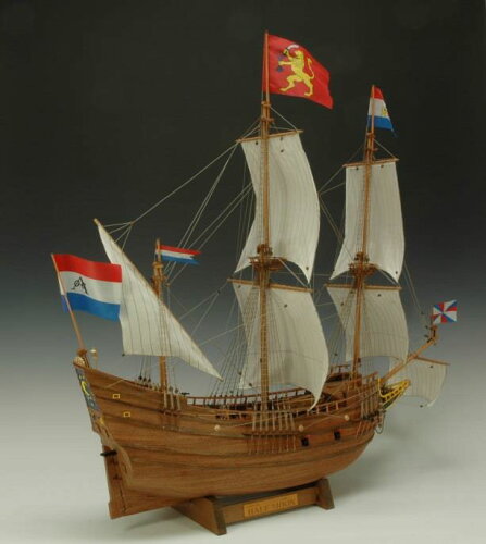 JAN 4560134351592 ウッディジョー 1/40 木製帆船模型 ハーフムーン 木製組立キット 株式会社ウッディ ジョー ホビー 画像