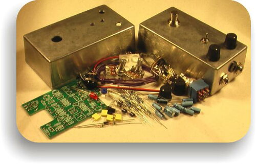 JAN 4562281361943 B.Y.O.C ビルドユアオウンクローン エフェクター製作キット ファズ Leeds Fuzz Kit 株式会社LEP INTERNATIONAL 楽器・音響機器 画像