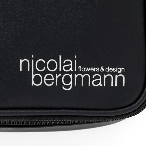 ISBN 9784299003096 ｎｉｃｏｌａｉ　ｂｅｒｇｍａｎｎ　ｆｌｏｗｅｒ　ｂｏｘ　ｐｏｕｃｈ　ｂｏｏｋ   /宝島社 本・雑誌・コミック 画像