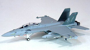 EAN 4897000366214 1/200 F/A-18F アメリカ海軍 ジョリーロジャーズ AG201 COバード VFA-10 (6214) ホビー 画像