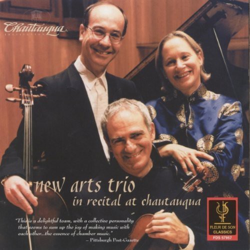 UPC 0675754565022 In Recital at Chautauqua / New Arts Trio CD・DVD 画像